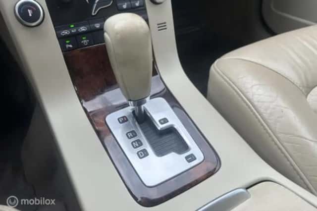 Volvo V70 (2008) thumbnail 16