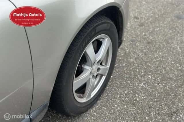 Volvo V70 (2008) thumbnail 5