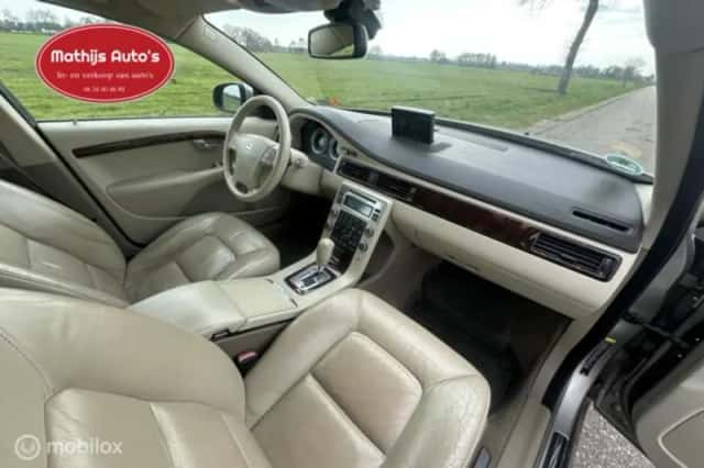 Volvo V70 (2008) thumbnail 9