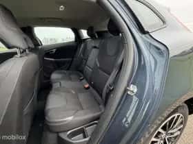Volvo V40 (2018) thumbnail 13