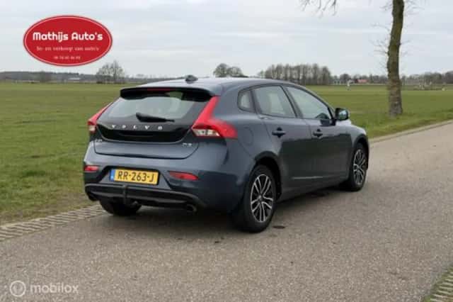 Volvo V40 (2018) thumbnail 7