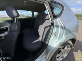 SEAT Leon (2005) thumbnail 14