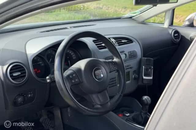 SEAT Leon (2005) thumbnail 16