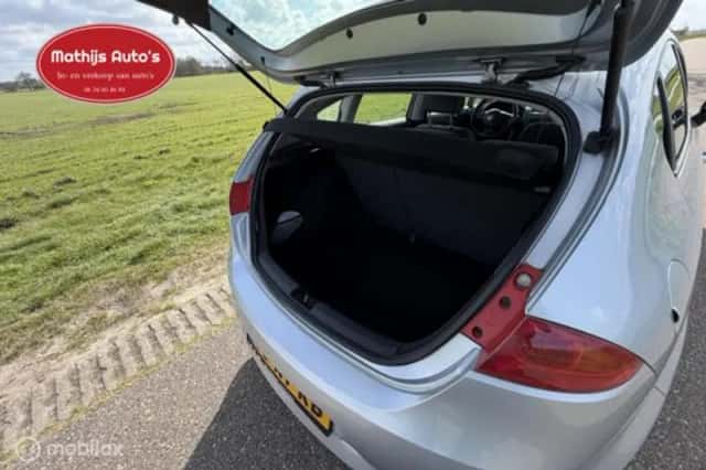 SEAT Leon (2005) thumbnail 9