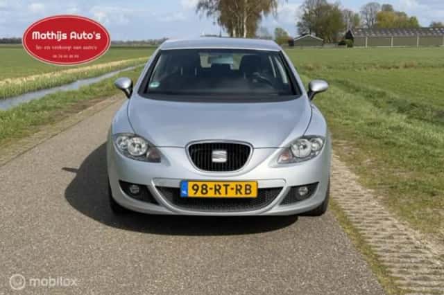 SEAT Leon (2005) thumbnail 3