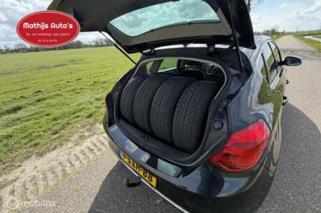 Opel Astra (2014) thumbnail 8