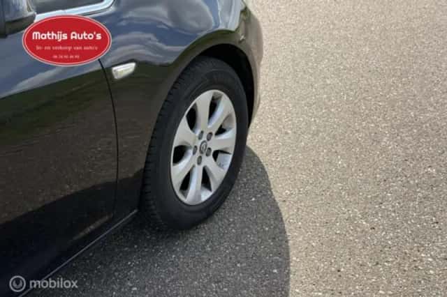 Opel Astra (2014) thumbnail 9