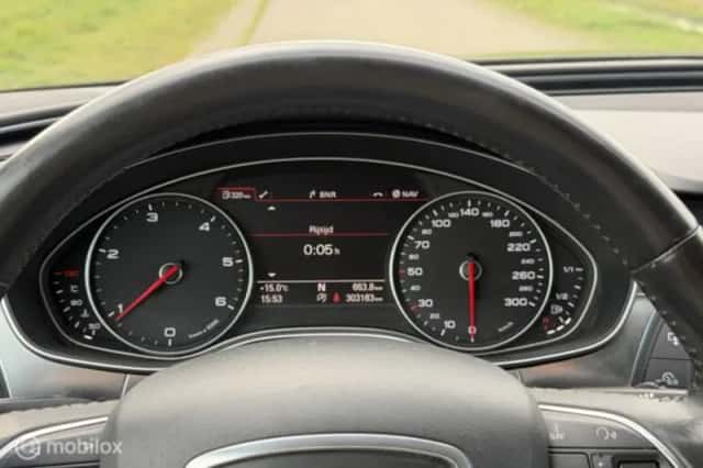 Audi A6 (2013) thumbnail 17