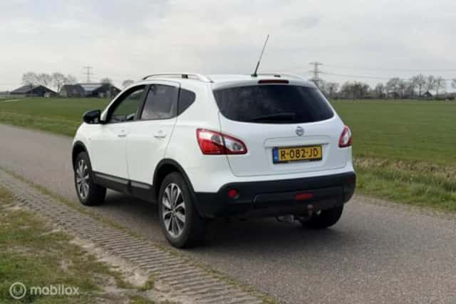 Nissan Qashqai (2023) thumbnail 11