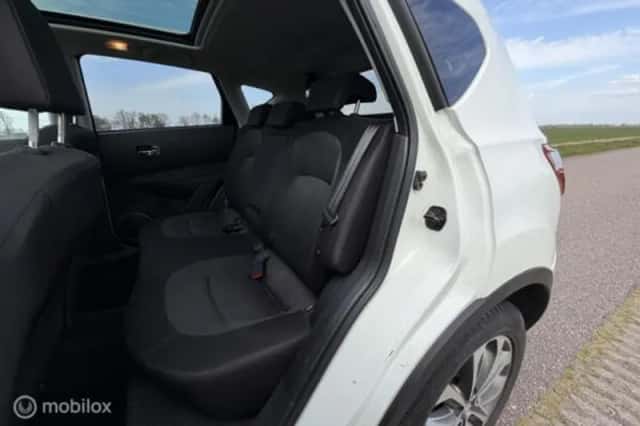 Nissan Qashqai (2023) thumbnail 15