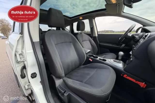 Nissan Qashqai (2010) thumbnail 5