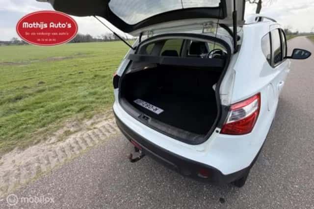 Nissan Qashqai (2023) thumbnail 8