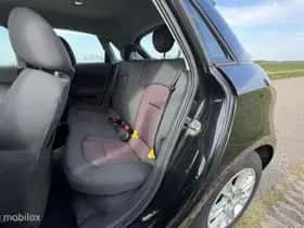 Audi A1 (2012) thumbnail 15