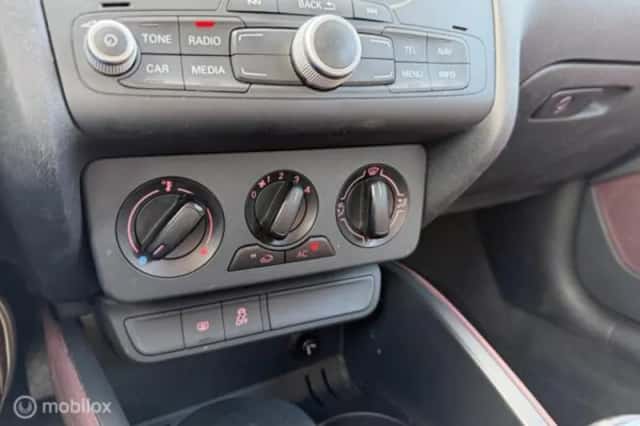 Audi A1 (2012) thumbnail 16