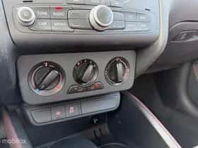 Audi A1 (2012) thumbnail 16