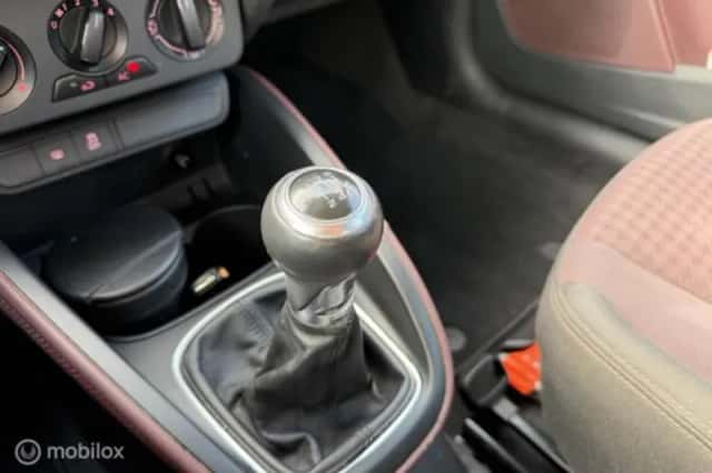 Audi A1 (2012) thumbnail 17