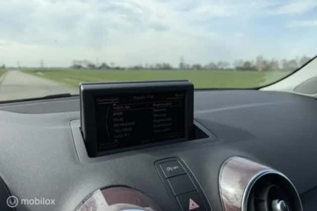 Audi A1 (2012) thumbnail 21