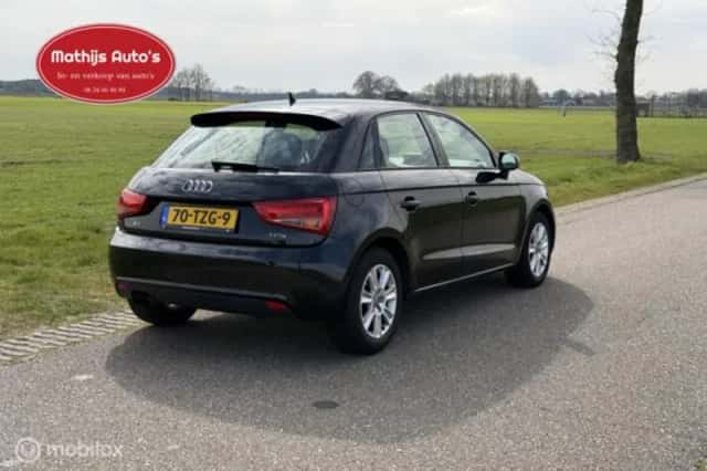 Audi A1 (2012) thumbnail 7