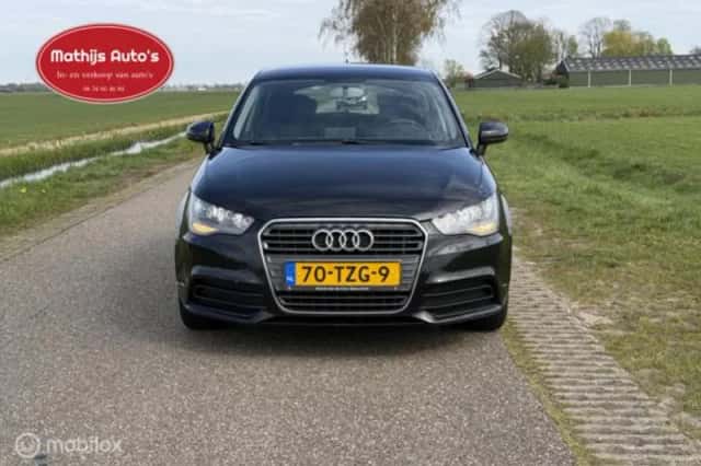 Audi A1 (2012) thumbnail 2