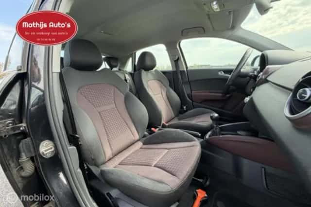 Audi A1 (2012) thumbnail 5