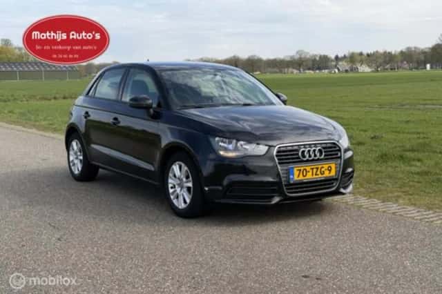 Audi A1 (2012) thumbnail 6
