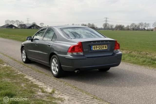 Volvo S60 (2008) thumbnail 11