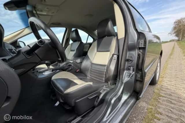 Volvo S60 (2008) thumbnail 15