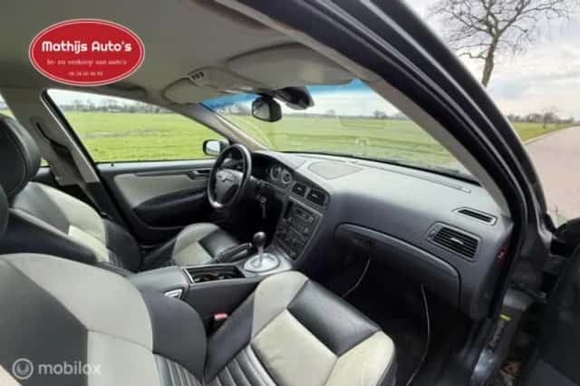 Volvo S60 (2008) thumbnail 4