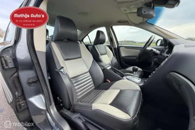 Volvo S60 (2008) thumbnail 5