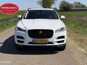 Jaguar F-Pace (2016) thumbnail 2