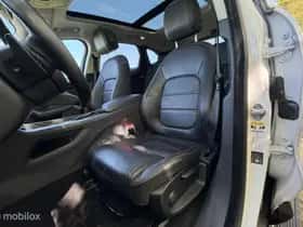 Jaguar F-Pace (2016) thumbnail 17