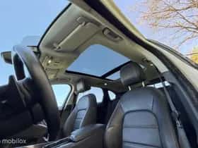 Jaguar F-Pace (2016) thumbnail 18