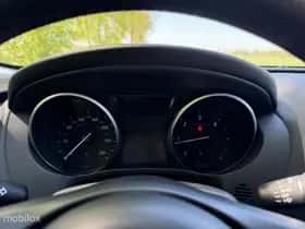 Jaguar F-Pace (2016) thumbnail 19