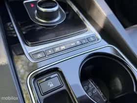 Jaguar F-Pace (2016) thumbnail 22