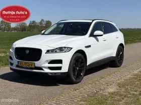 Jaguar F-Pace (2016) thumbnail 4