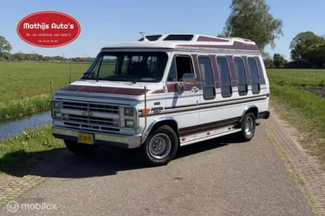 Chevrolet USA (1990) thumbnail 1