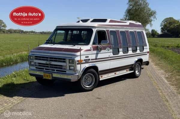Chevrolet USA (1990) — foto 1