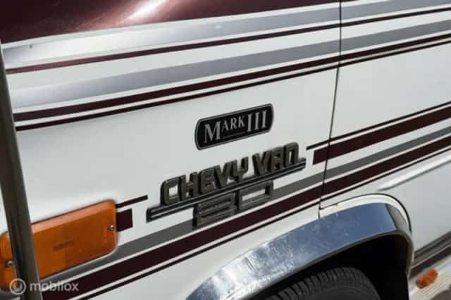 Chevrolet USA (1990) thumbnail 11