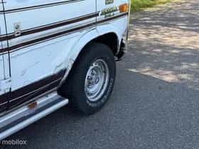 Chevrolet USA (1990) thumbnail 21