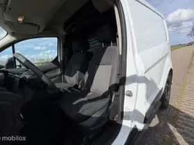 Ford Transit (2016) thumbnail 16