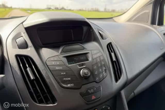 Ford Transit (2016) thumbnail 18
