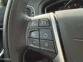 Volvo V40 (2022) thumbnail 12
