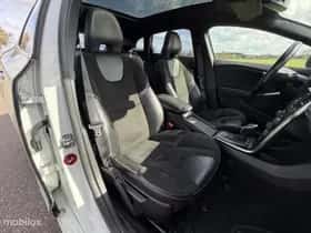 Volvo V40 (2022) thumbnail 13