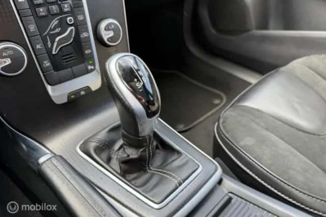 Volvo V40 (2022) thumbnail 27