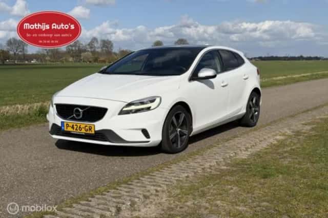 Volvo V40 (2017) thumbnail 5