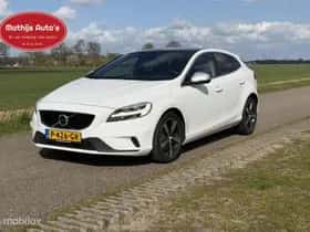 Volvo V40 (2022) thumbnail 5
