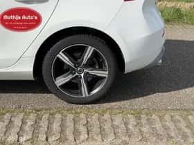 Volvo V40 (2022) thumbnail 7