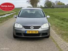 Volkswagen Golf (2008) thumbnail 2