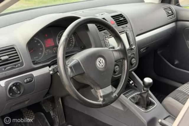 Volkswagen Golf (2008) thumbnail 13