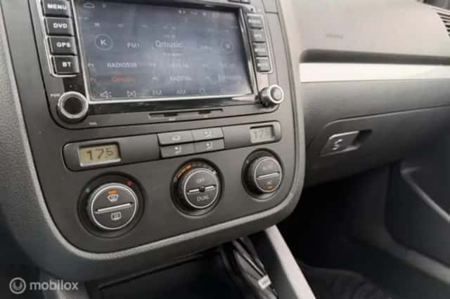 Volkswagen Golf (2008) thumbnail 17
